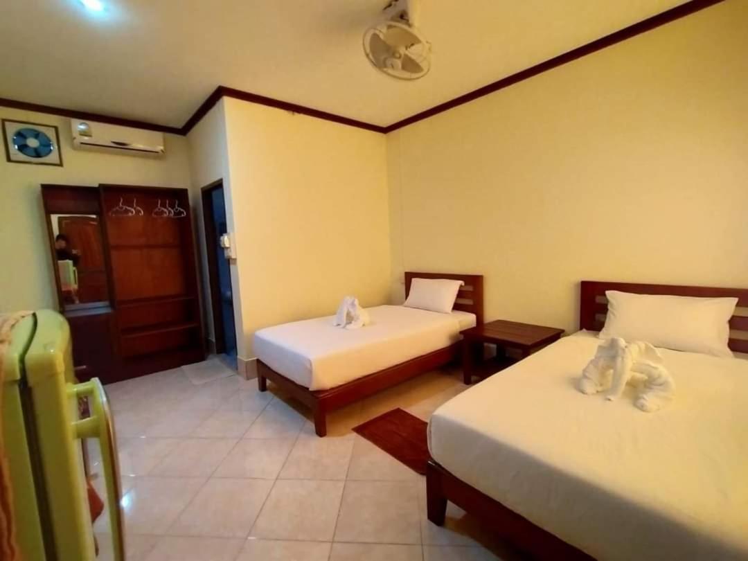 Ban Nahin-Nai Phamarn View Guesthouse מראה חיצוני תמונה