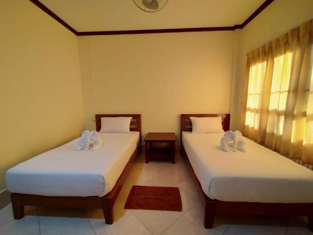 Ban Nahin-Nai Phamarn View Guesthouse מראה חיצוני תמונה