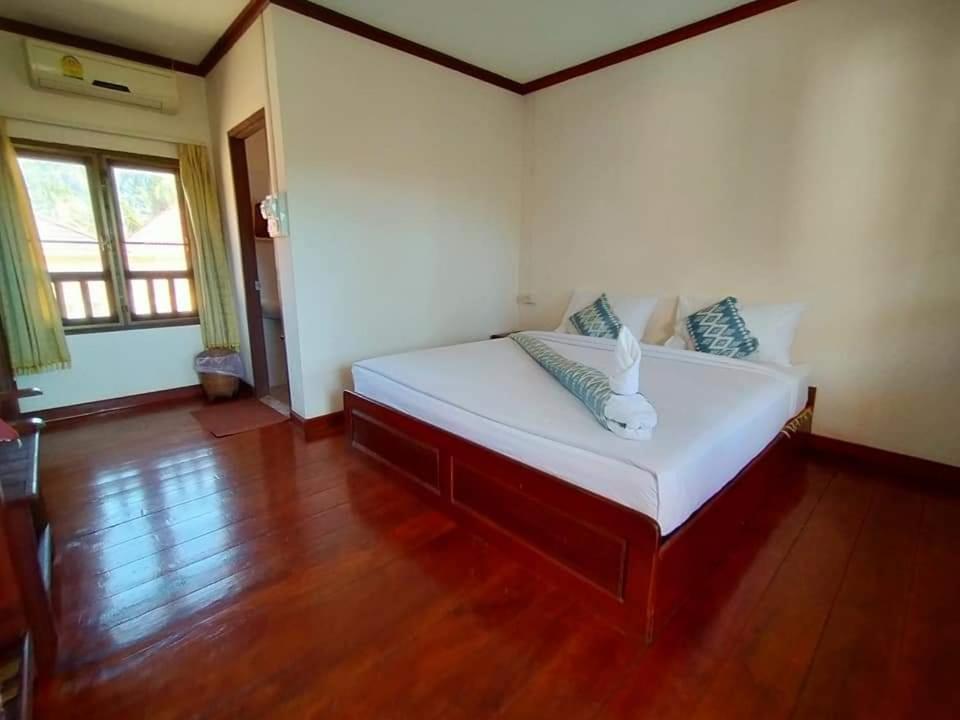 Ban Nahin-Nai Phamarn View Guesthouse מראה חיצוני תמונה