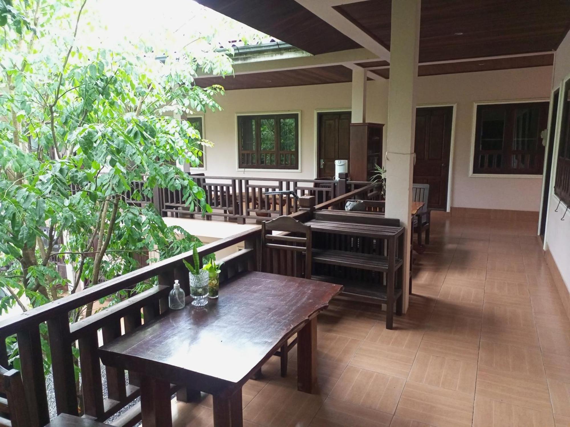 Ban Nahin-Nai Phamarn View Guesthouse חדר תמונה